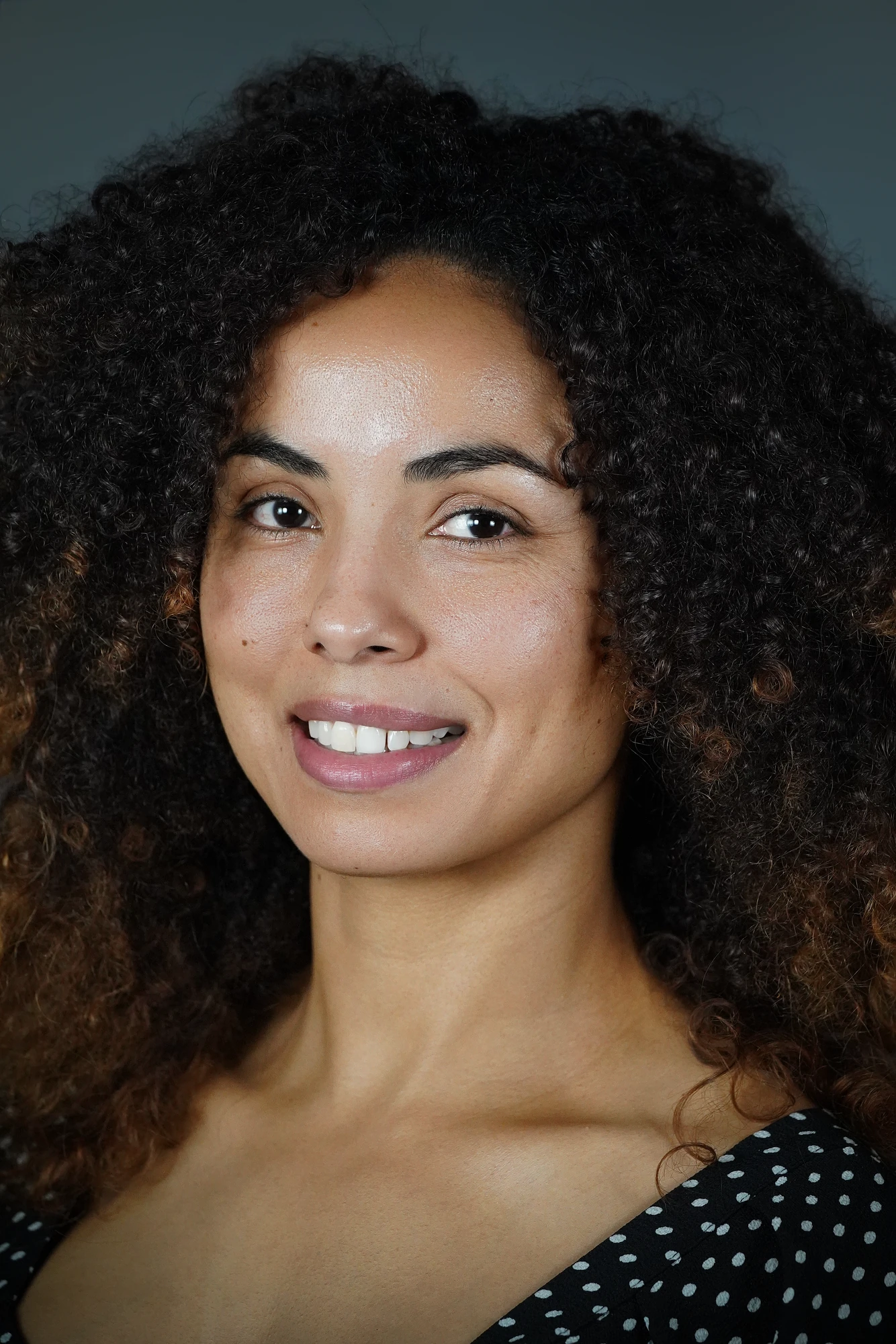 Marcia Do Vales casting headshot